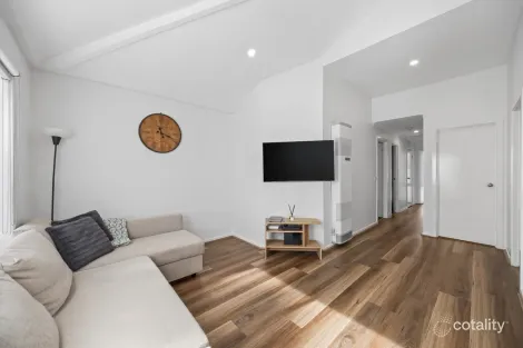 Property photo of 2 Howqua Court Epping VIC 3076