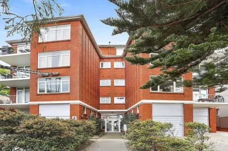 2/4 Macpherson St, Waverley, NSW 2024