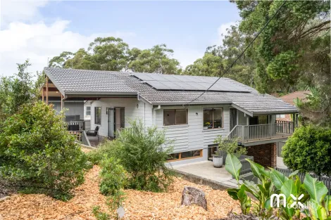Property photo of 1 Stanley Avenue Farmborough Heights NSW 2526