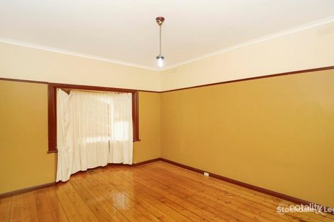 Property photo of 1/85 Thackeray Road Reservoir VIC 3073