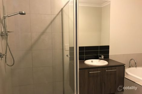 Property photo of 20 Pinebank Avenue Cranbourne East VIC 3977