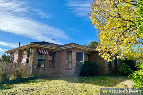 32 Valley Fair Dr, Narre Warren, VIC 3805