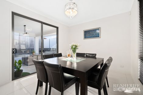 9 Sara Ave, Broadbeach Waters, QLD 4218