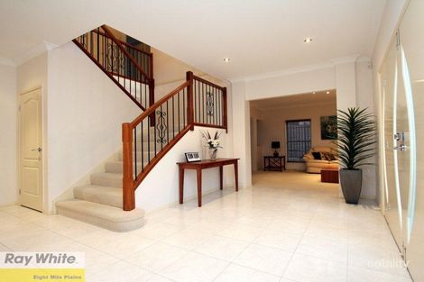 Property photo of 11 Ellendale Circuit Eight Mile Plains QLD 4113