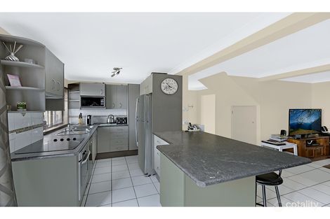 Property photo of 43 Clare Crescent Berkeley Vale NSW 2261