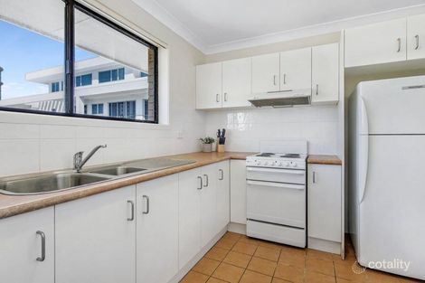 Property photo of 6/17 Federation Avenue Broadbeach QLD 4218