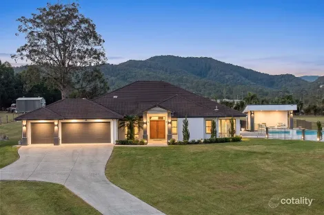 20 Sovereign Way, Samford Valley, QLD 4520