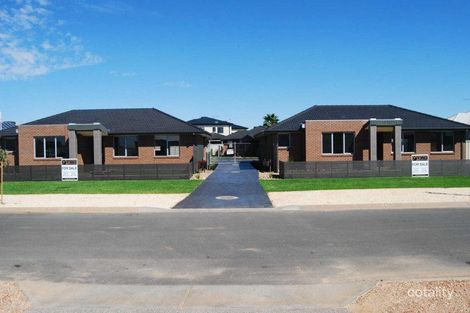 Property photo of 1 Fields Avenue Yarrawonga VIC 3730