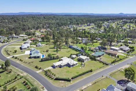 68 Stirling Dr, Kensington Grove, QLD 4341