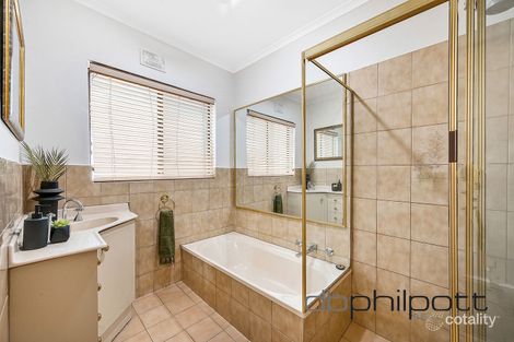 Property photo of 18 Sandalwood Drive St Agnes SA 5097