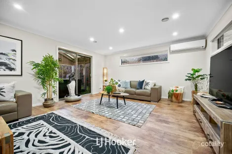 Property photo of 1 Torney Street Cranbourne East VIC 3977