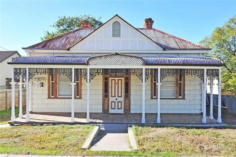 Property photo of 39 Carpenter Street Quarry Hill VIC 3550