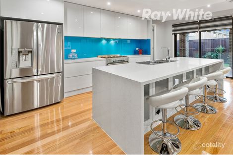 Property photo of 34 Stoke Circuit Wollert VIC 3750