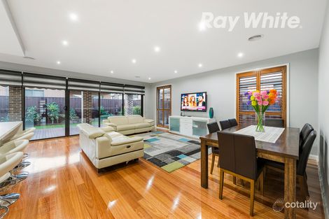 Property photo of 34 Stoke Circuit Wollert VIC 3750