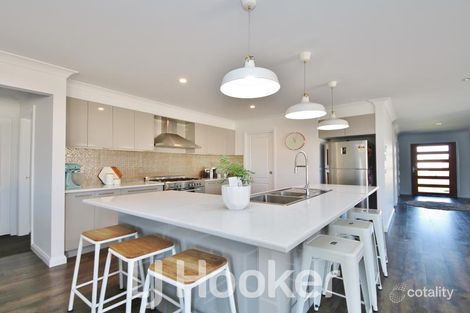 Property photo of 27 Coates Drive Kelso NSW 2795