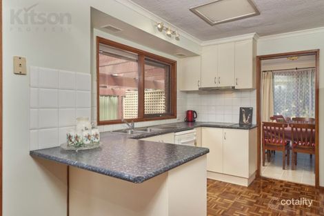 Property photo of 6 Telopea Crescent Lake Albert NSW 2650