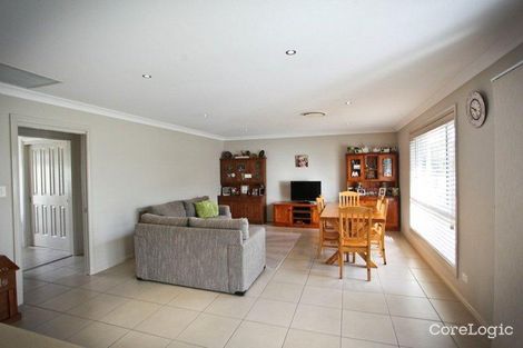 Property photo of 30 William Farrer Drive Dubbo NSW 2830