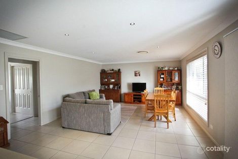 Property photo of 30 William Farrer Drive Dubbo NSW 2830