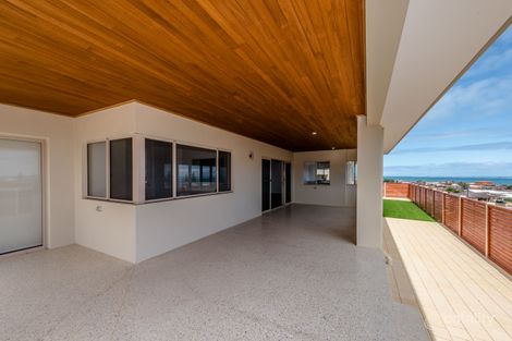 Property photo of 66 Bayview Street Mount Tarcoola WA 6530