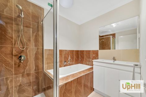 6 Titan Lodge Walk, Pakenham, VIC 3810