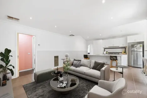 Property photo of 16 Balladong Crescent Tarneit VIC 3029