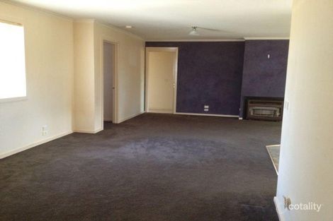 Property photo of 2/6 Eagle Drive Pakenham VIC 3810