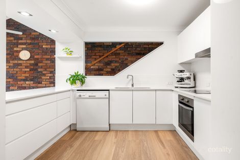 Property photo of 2/22 Hamel Street Camp Hill QLD 4152