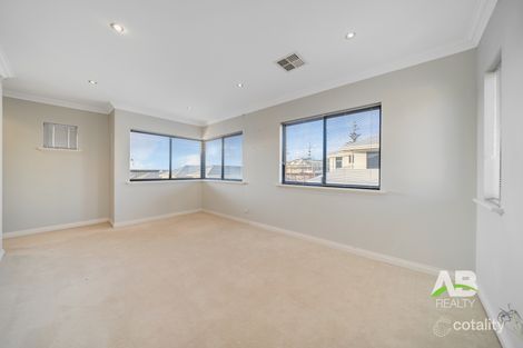 Property photo of 16 Shoreham Turn Mindarie WA 6030