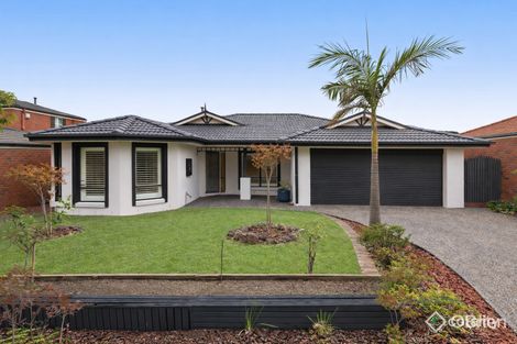 49 Rodlarni Cres, Berwick, VIC 3806