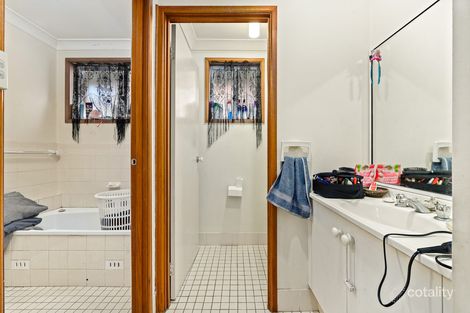 Property photo of 3 Bouddi Street Bow Bowing NSW 2566