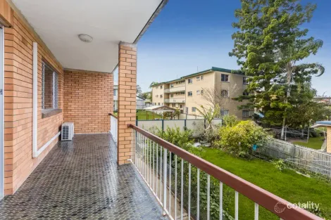 Property photo of 1/36 Fifth Avenue Kedron QLD 4031
