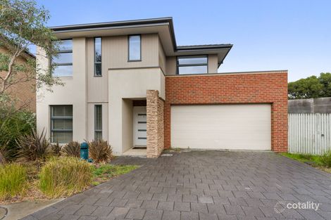 Property photo of 9 Manuscript Drive Endeavour Hills VIC 3802
