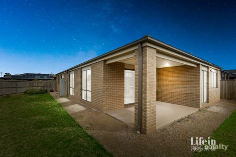 Property photo of 4 Tindale Boulevard Werribee VIC 3030