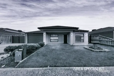 Property photo of 5 Ramona Way Pakenham VIC 3810