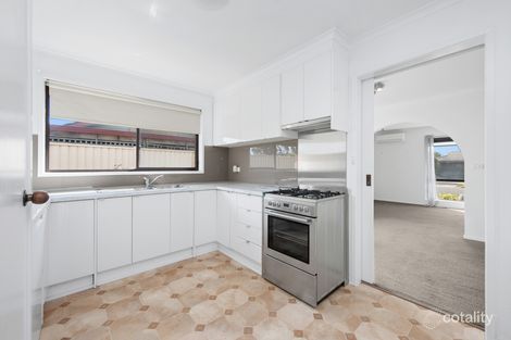 Property photo of 2/2 Cedric Street Wendouree VIC 3355