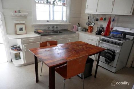 Property photo of 13 Pearcey Grove Pascoe Vale VIC 3044