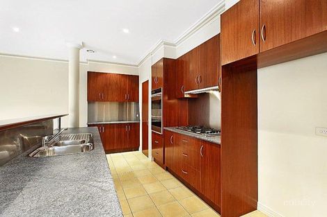 Property photo of 19 Prescott Place Avondale Heights VIC 3034