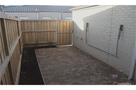Property photo of 64 Mannavue Boulevard Cranbourne North VIC 3977