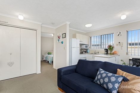 Property photo of 6/4 Adori Street Surfers Paradise QLD 4217