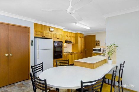 Property photo of 11 Willowin Close Green Point NSW 2251