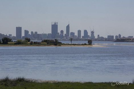 17/240 Burke Dr, Attadale, WA 6156