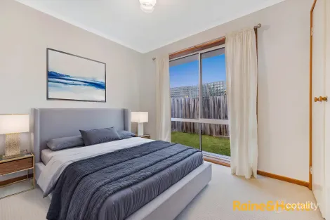 Property photo of 11 Maureen Close Cranbourne West VIC 3977
