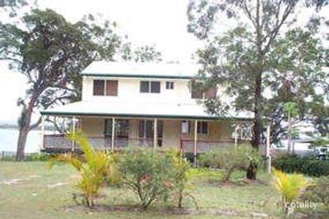 17 Coast Rd, Macleay Island, QLD 4184