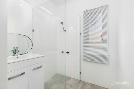 Property photo of 72 Randall Road Wynnum West QLD 4178