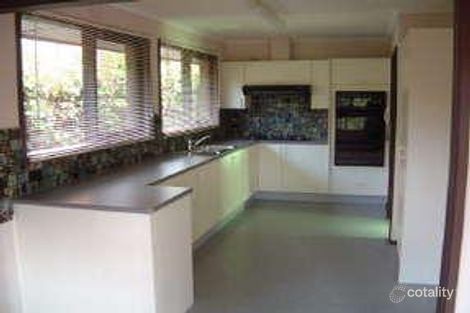 Property photo of 16 Chivalry Avenue Glen Waverley VIC 3150