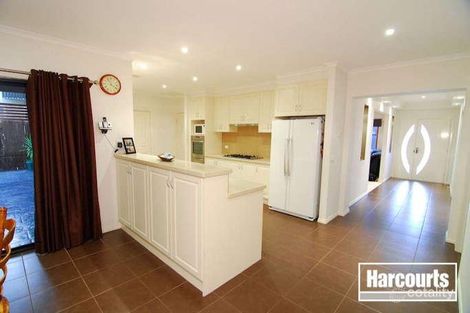 Property photo of 36 Bronson Circuit Cranbourne North VIC 3977