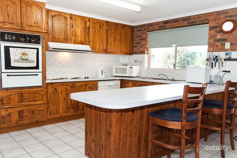 Property photo of 122 South Road Yarrawonga VIC 3730