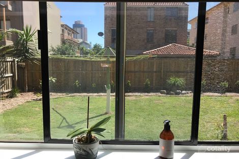 Property photo of 1/5 Rosewood Avenue Broadbeach QLD 4218