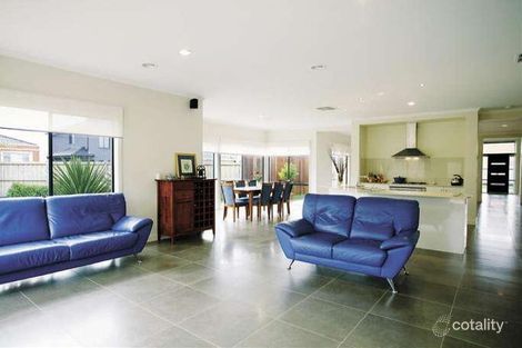 Property photo of 9 Reys Close Mordialloc VIC 3195