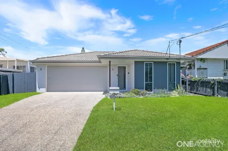 1a Edwin St, Redcliffe, QLD 4020